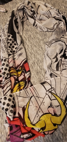 Accessories - Marvel infinity scarf!